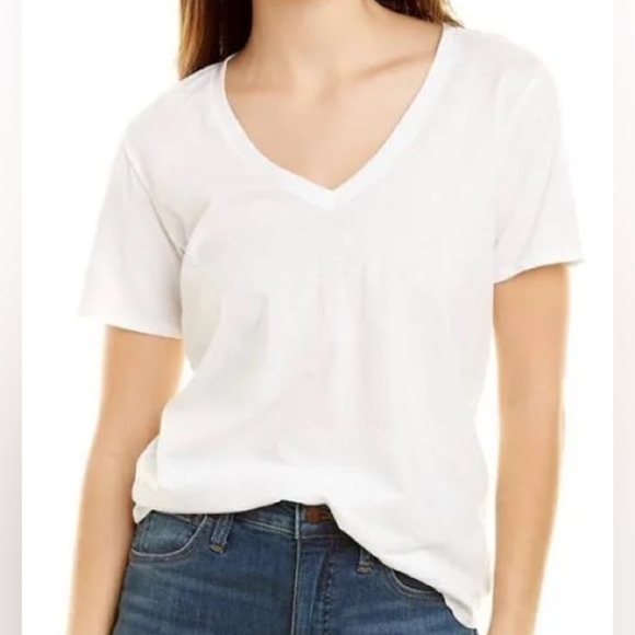 NWT Theory Dayne Atmos Light White Classic V-Neck Short Sleeve Tee Shirt Size M - Picture 1 of 8